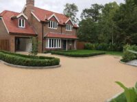 resinbound-lovely-driveway-design