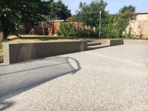 resing-driveway-beige-colour-front